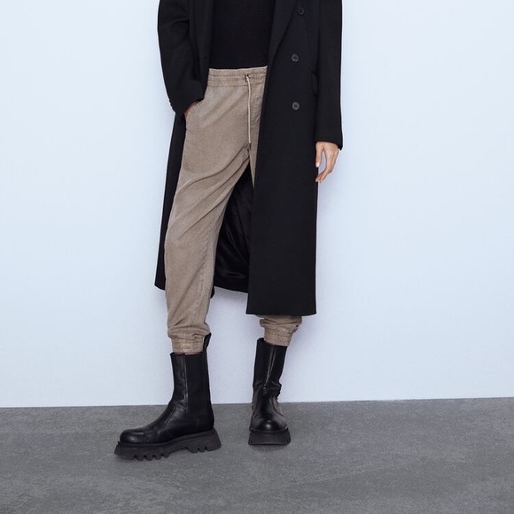 *SOLD* Zara Sage Green Jogger Pants - Size XS - Picture 10 of 12